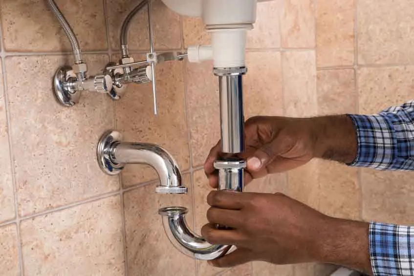 diy-plumbing-leaking-sink