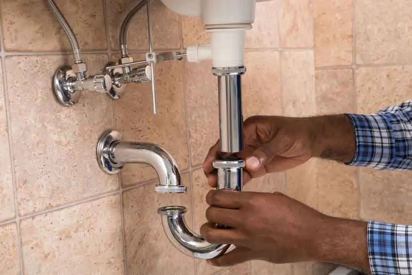 diy-plumbing-leaking-sink diy-plumbing-leaking-sink